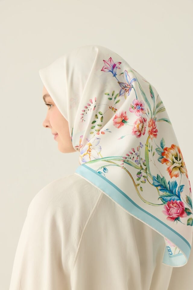 Flora Powder İpek Eşarp